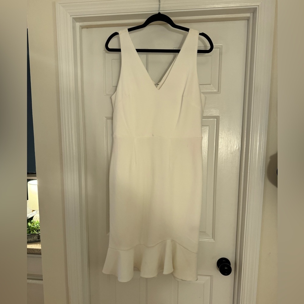 Betsy Johnson white cocktail dress. Size 14. NWT.